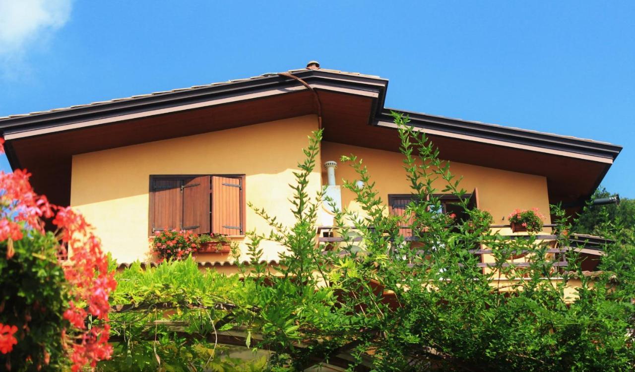 AbatemarcoMansarda Fiorita住宿加早餐旅馆 外观 照片